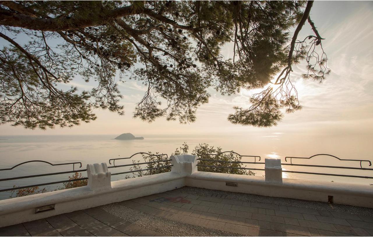Amazing apartment in Andora with WiFi&2 Bedrooms Buitenkant foto